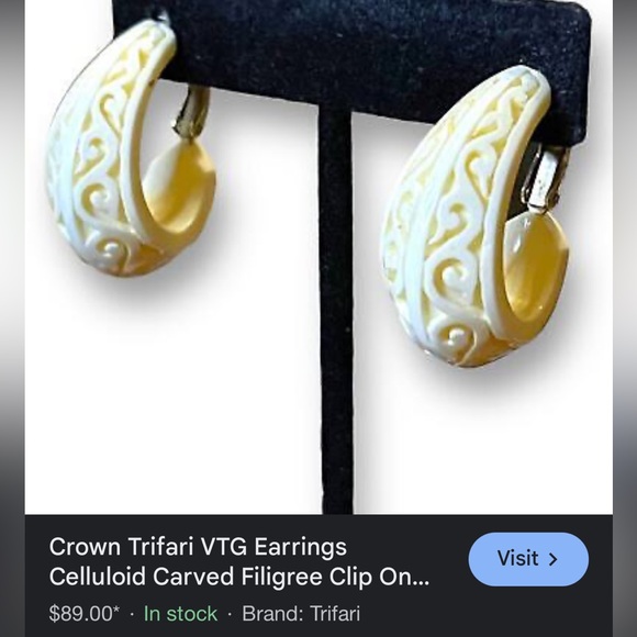 Gorgeous Crown Trifari celluloid filigree clip earrings! - Picture 2 of 7